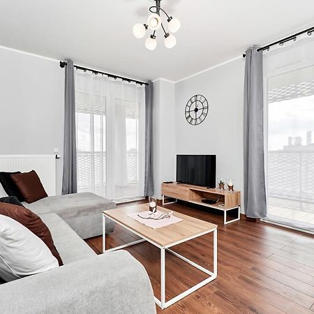 Apartment Wroclaw Sikorskiego With Free Garage By Renters Prestige Exterior photo