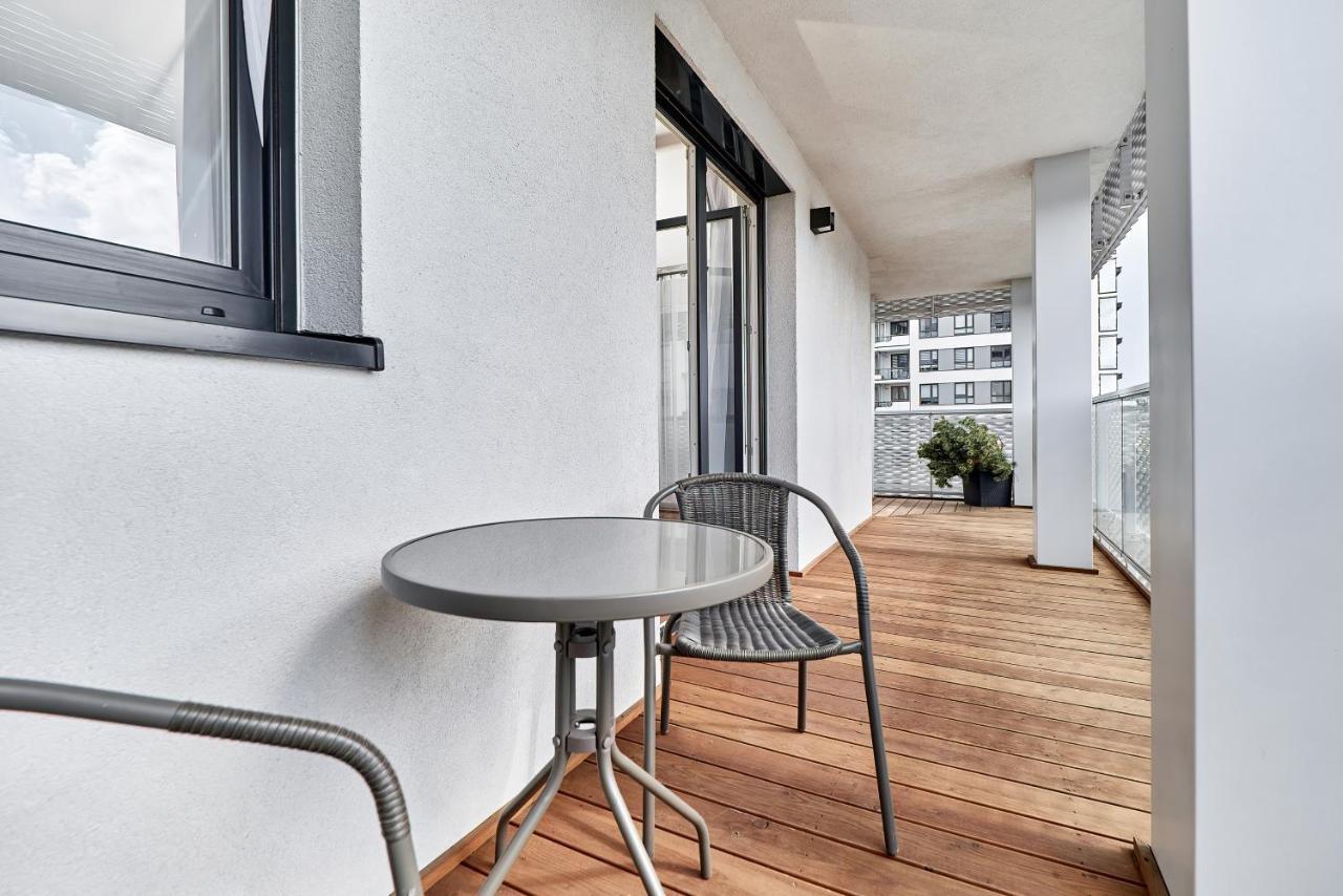 Apartment Wroclaw Sikorskiego With Free Garage By Renters Prestige Exterior photo